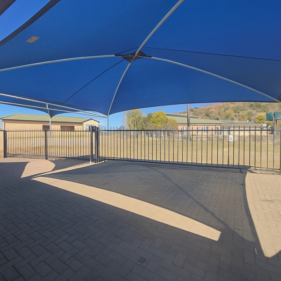 5 Bedroom Property for Sale in Ladybrand Free State